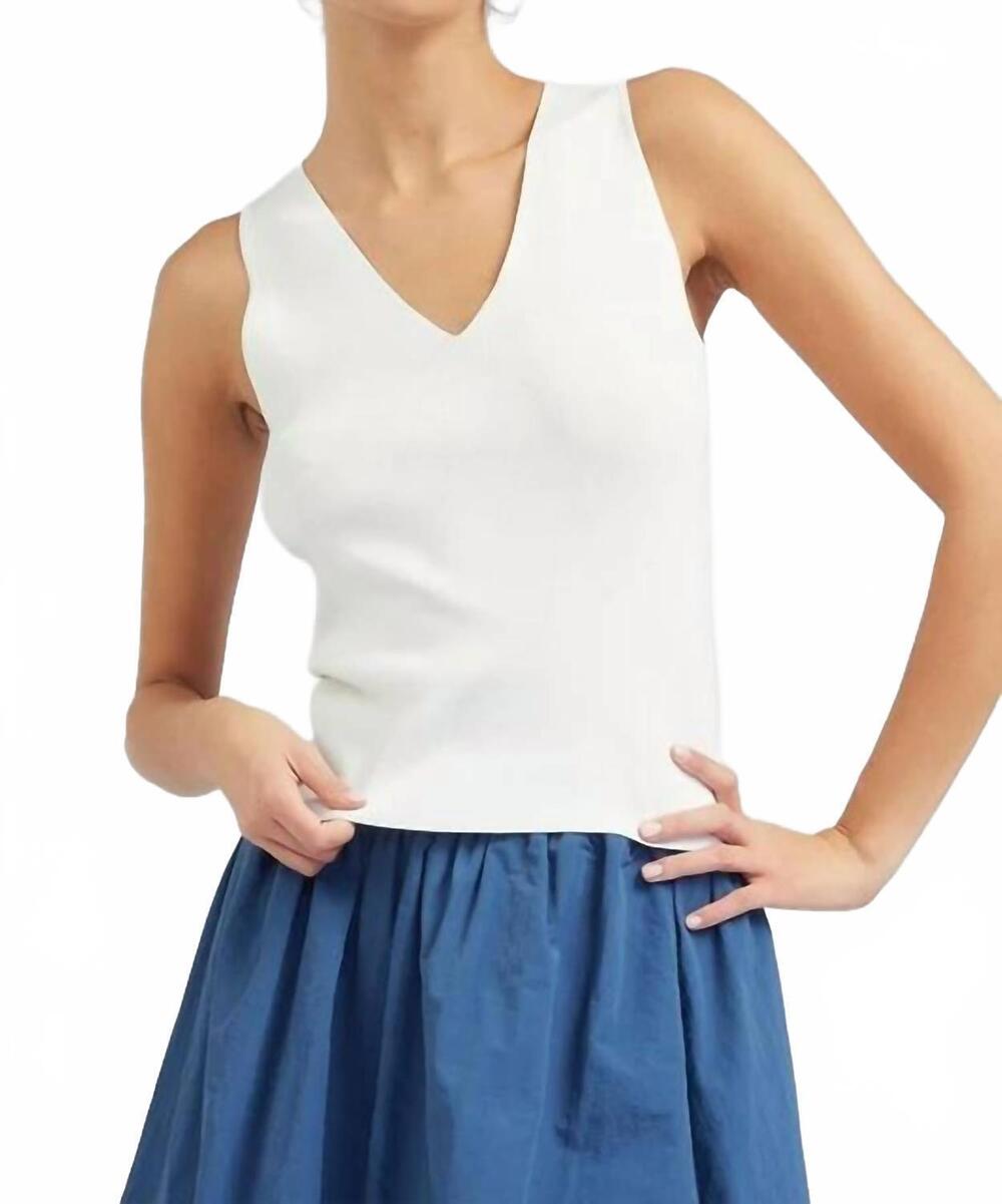 NEW CURRENT AIR sleeveless v-neck sweater top in white